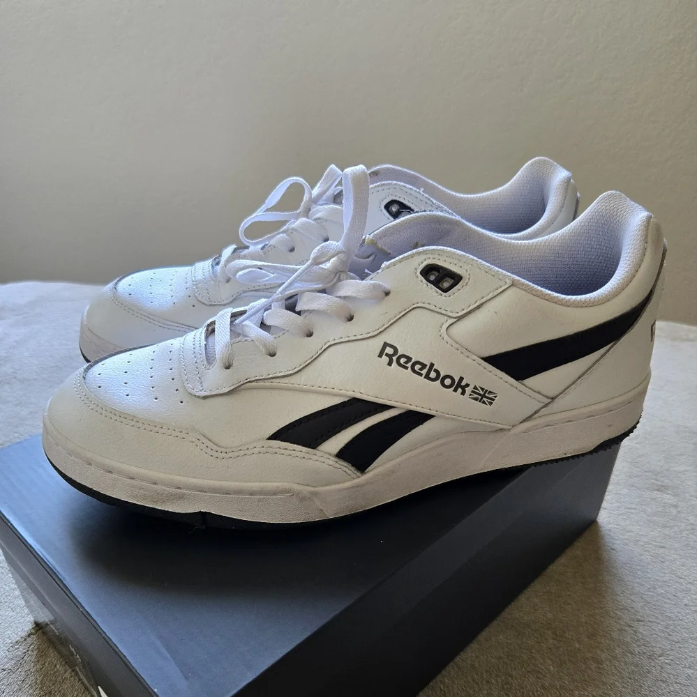 Reebok Unisex BB 4000 II Shoes, 10.5
